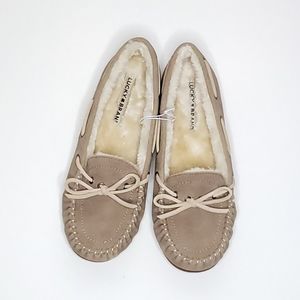 Lucky Brand Big Girl moccasin size 5